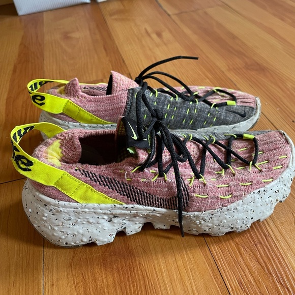 Nike recycled sneaker size 8 - Picture 4 of 5